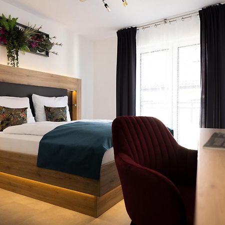 Bed And Breakfast - Homburg Am Main מראה חיצוני תמונה